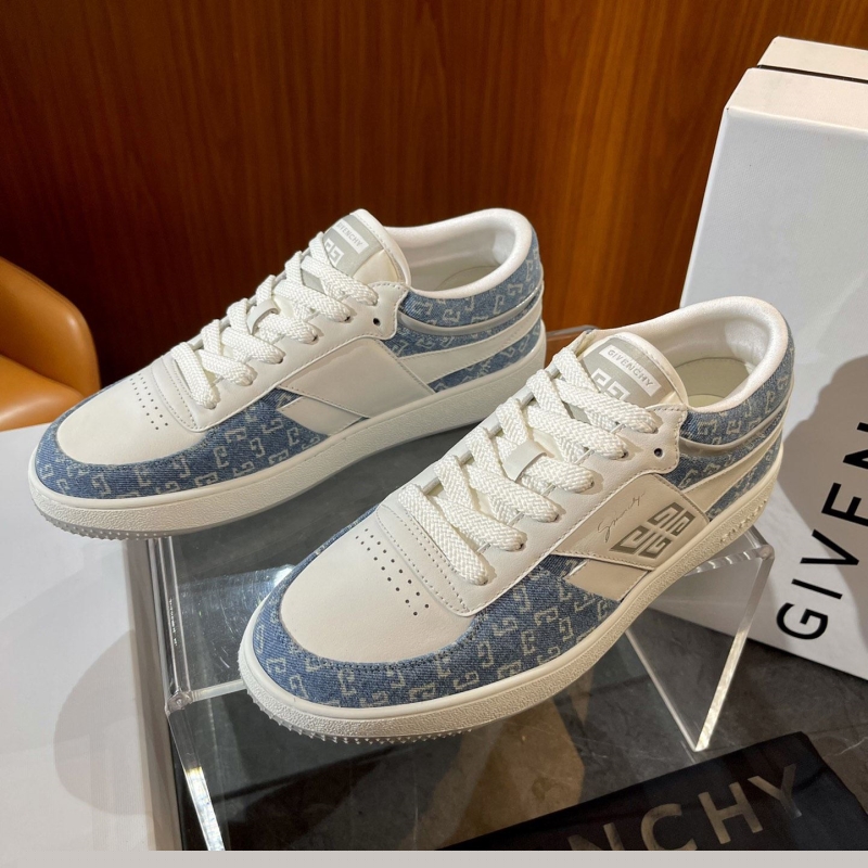 Givenchy Sneakers
